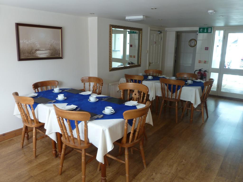 The Winsford Lodge Экстерьер фото